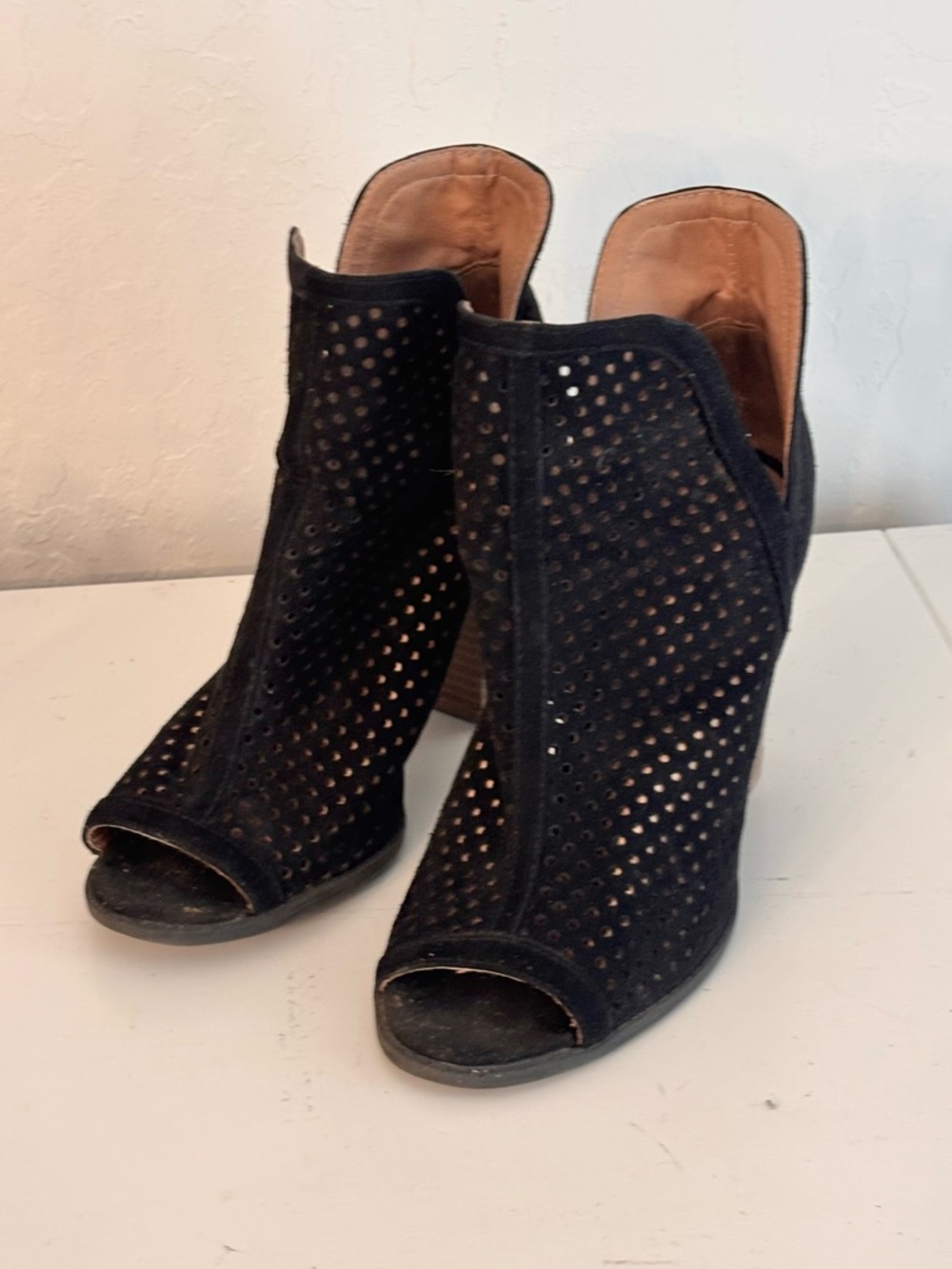 Qupid ‘Georgia’ Peep Toe Perforated Suede Booties Stacked Heel, Black, Sz 6.5